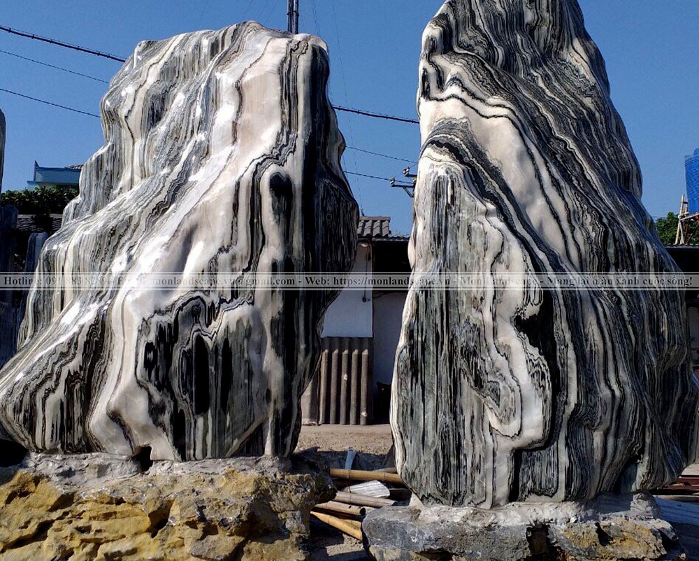 Yếu tố đá trong sân vườn Nhật Bản